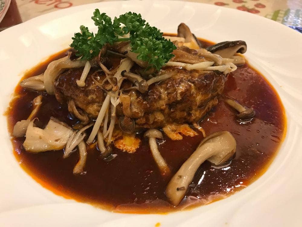 ムッシュタタン