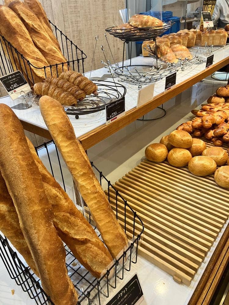 BAKERY＆CAFE GAUDI おおとりウイングス店