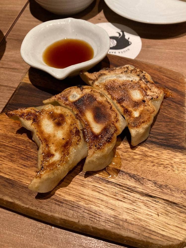 餃子バルRENBOW 赤羽一番街店