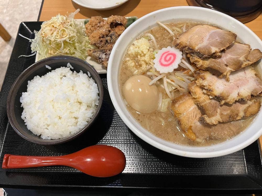 ラーメン食堂 縁