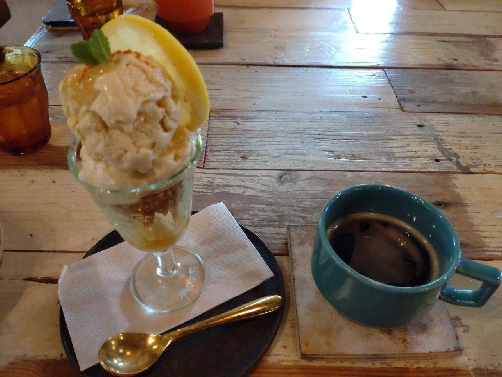 CALiN カフェ+ザッカ