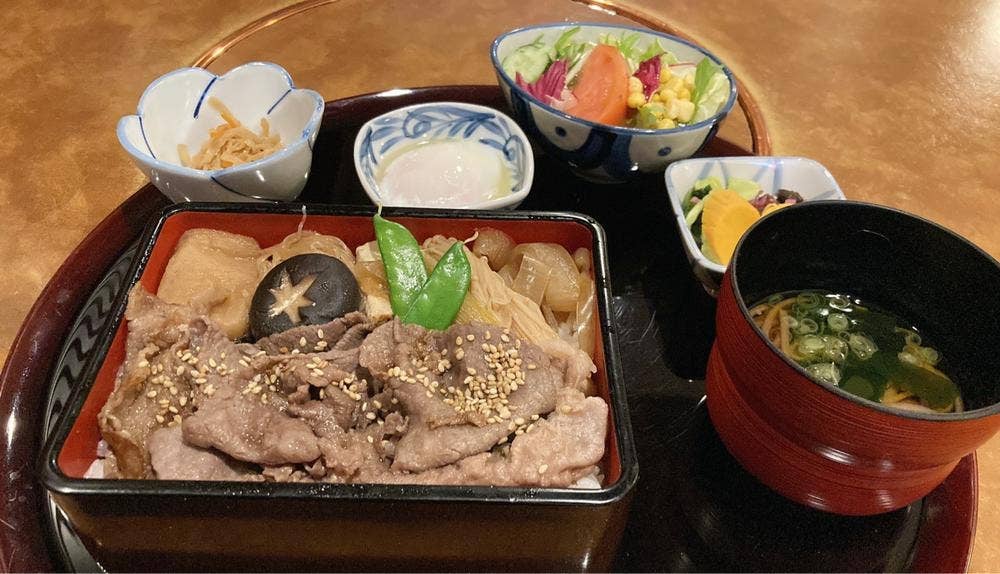 江戸前肉割烹 宮下