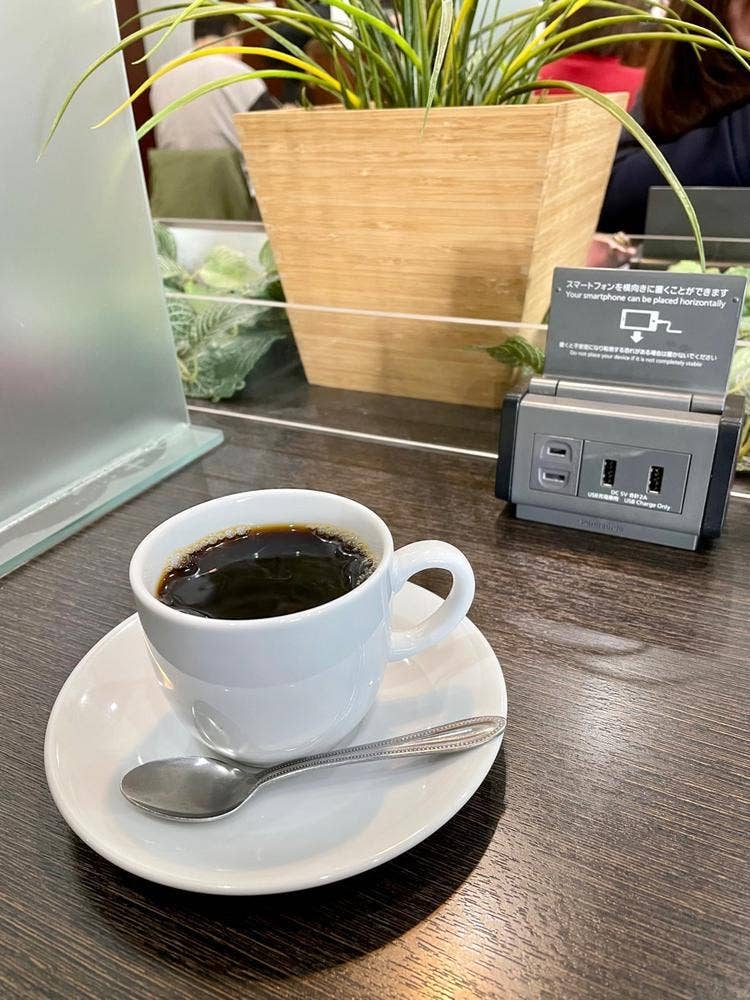 カフェサンポポラ 黄金町駅前店