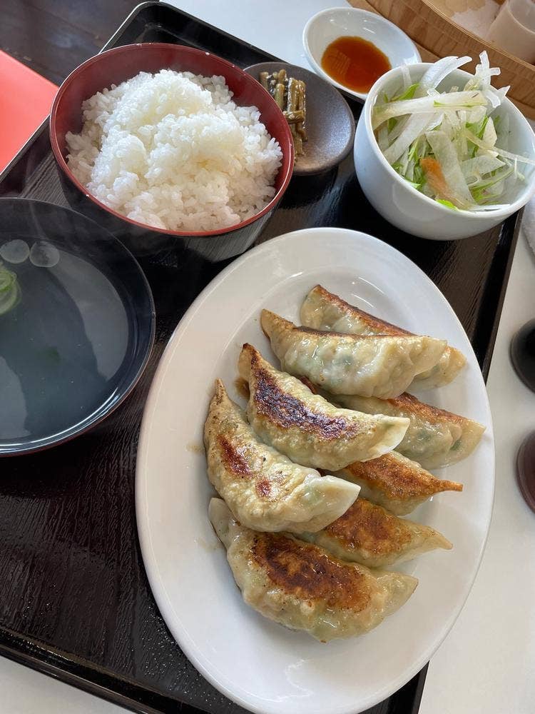 餃子のホソカワ