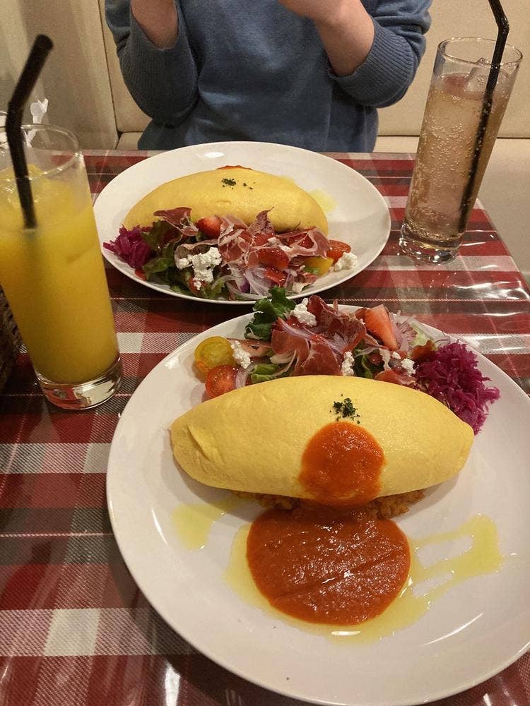 チャコール バル ジュ