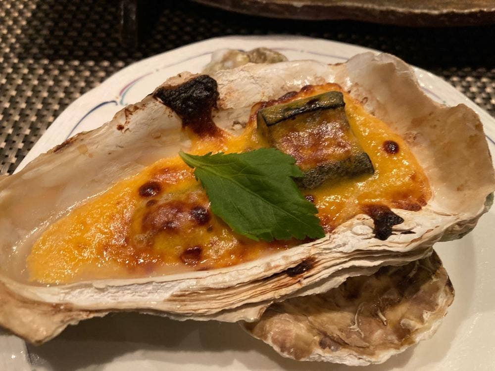 鮨処すずめ