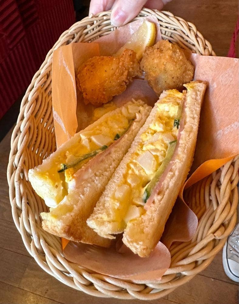 コメダ珈琲店 萱津橋店