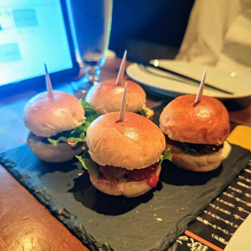 肉と野菜の石窯バル MONPAL