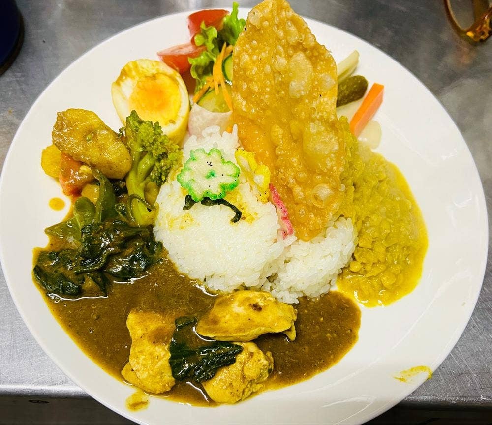 ビストロラウンジ はやぶさ