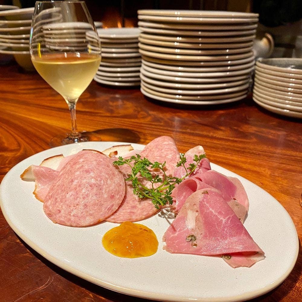 casime gastropub
