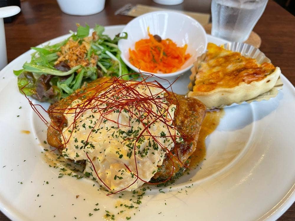 いよもんカフェ
