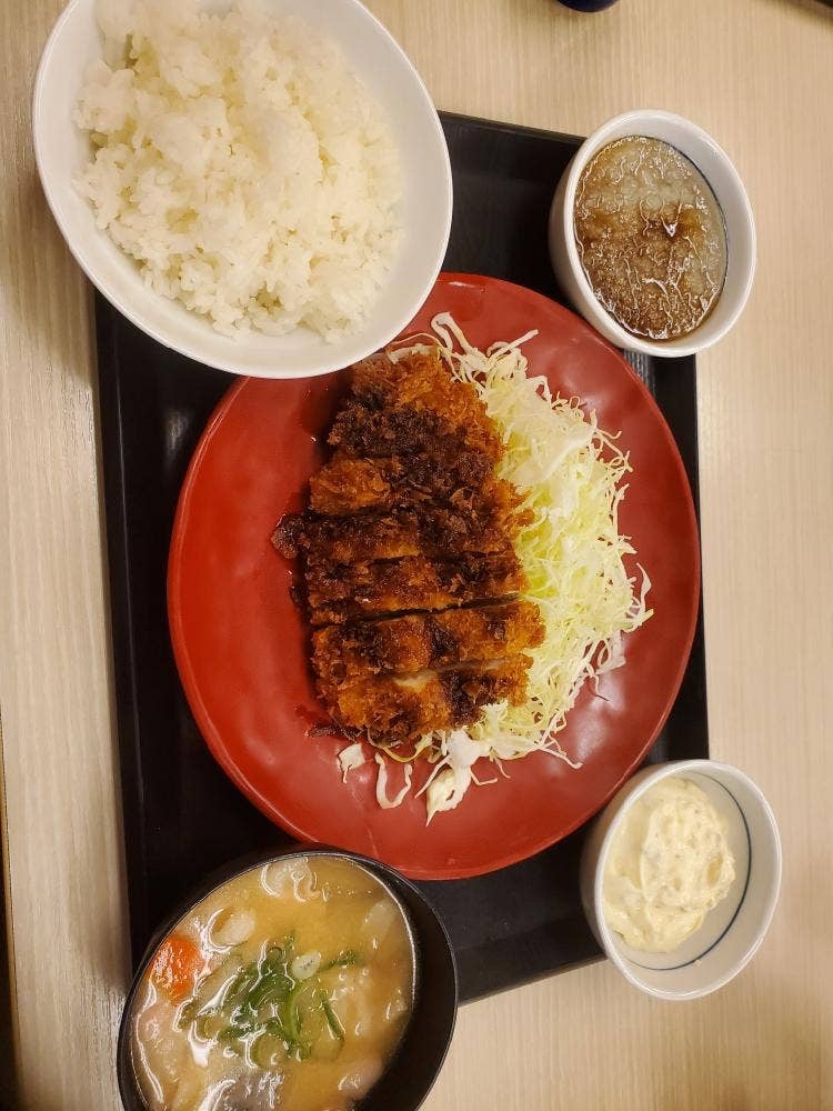 かつや 横浜上白根店