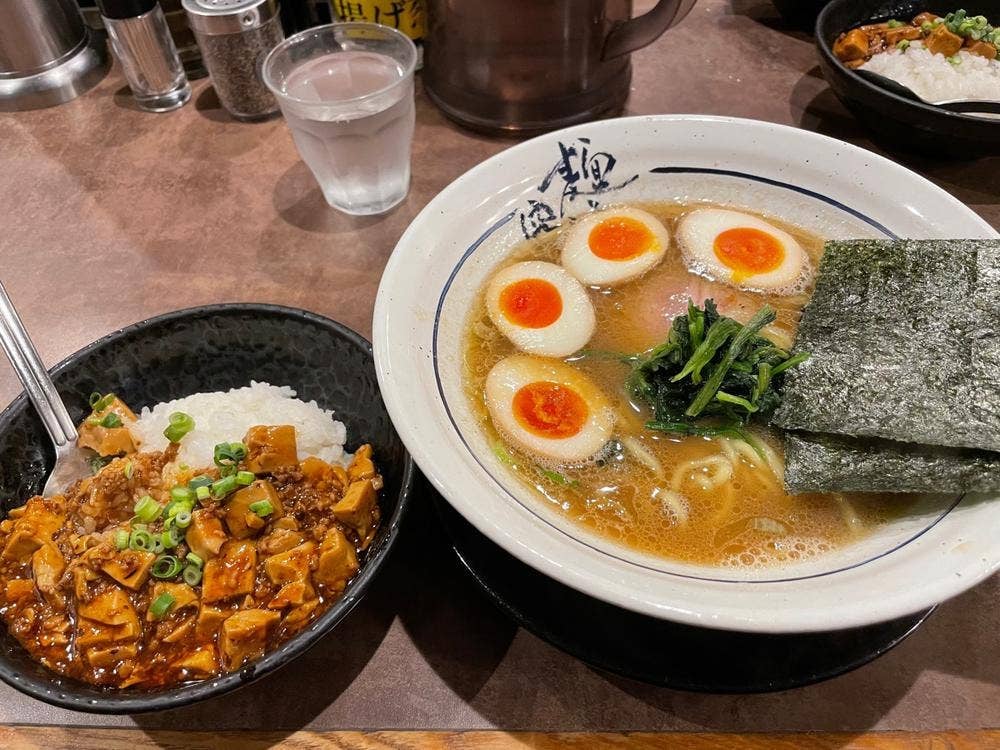 横濱家 すみれが丘店