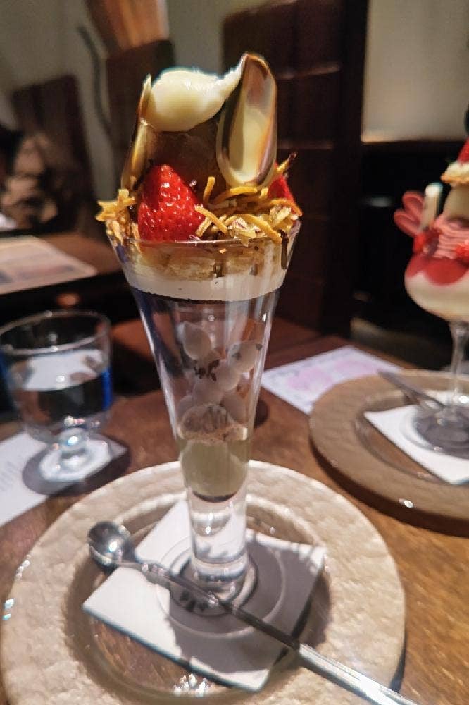 夜パフェ専門店 パフェテリア ミル