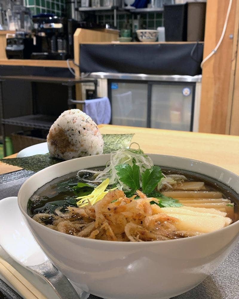 うどん・そばの日 さん