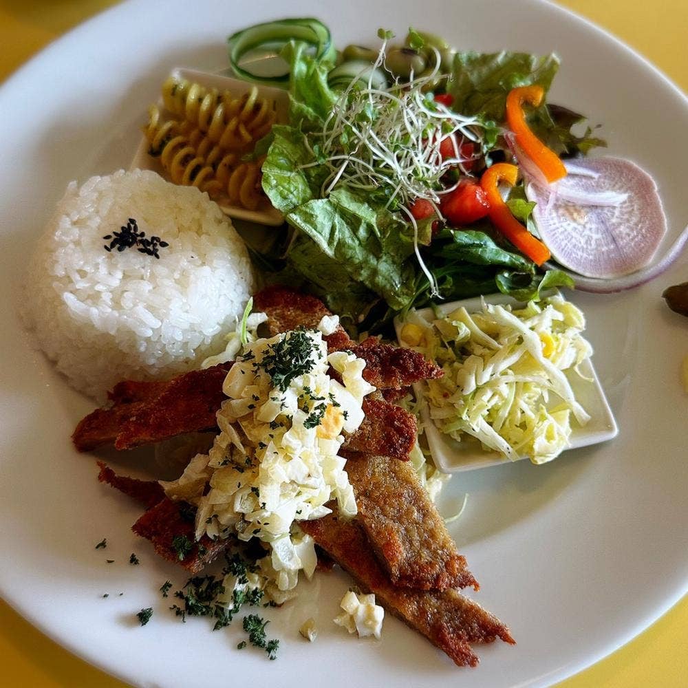 アールファクト