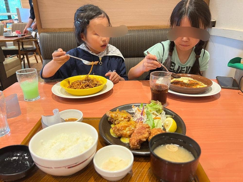 ガスト 関前店