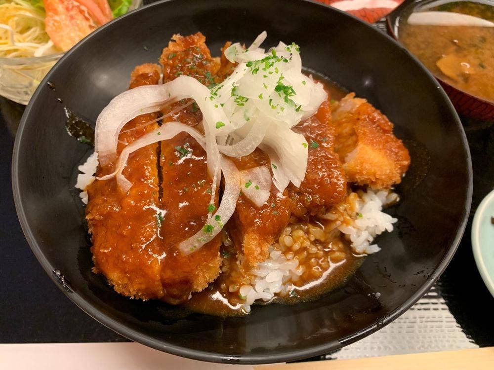 雅芳