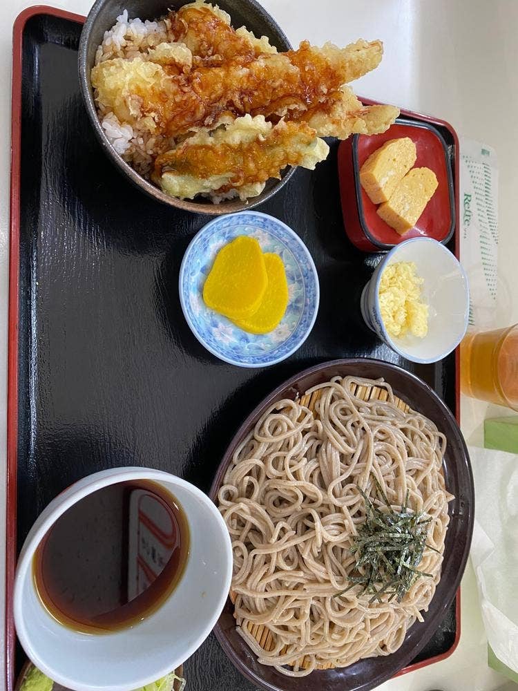 お食事処 やまじん