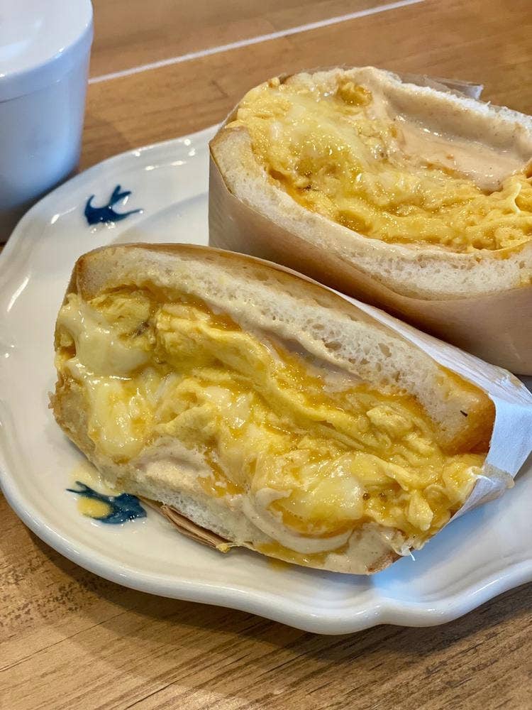 天然酵母の食パン専門店 つばめパン＆Milk