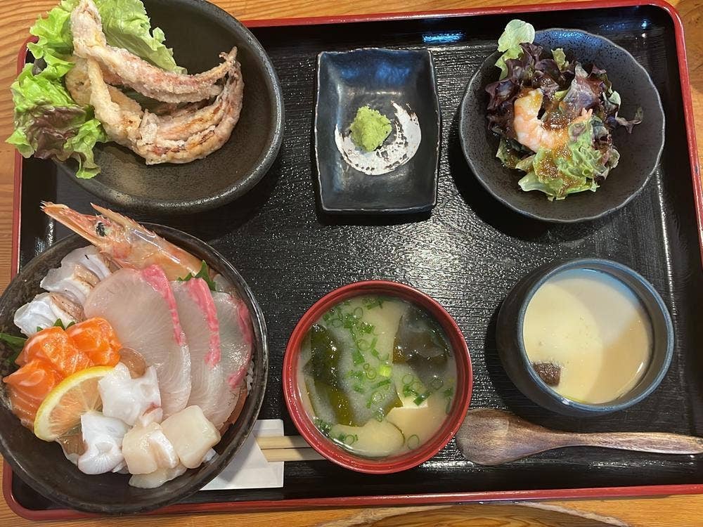 海鮮居酒屋 しまづ者