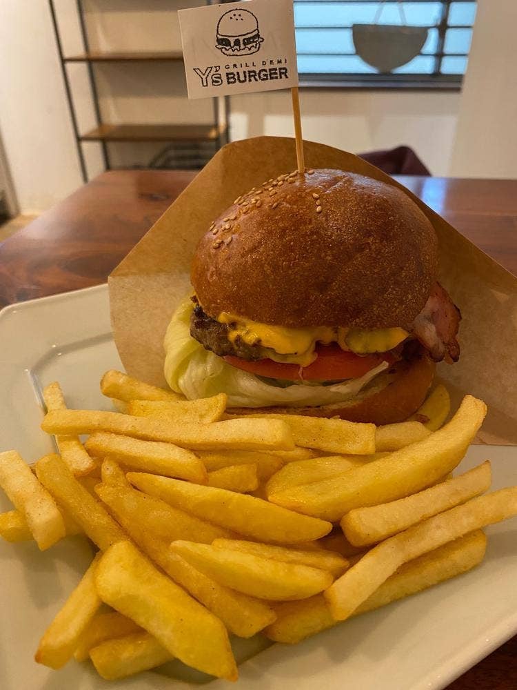 Y's BURGER