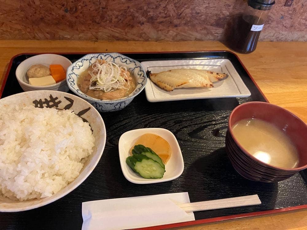 定食ロケット