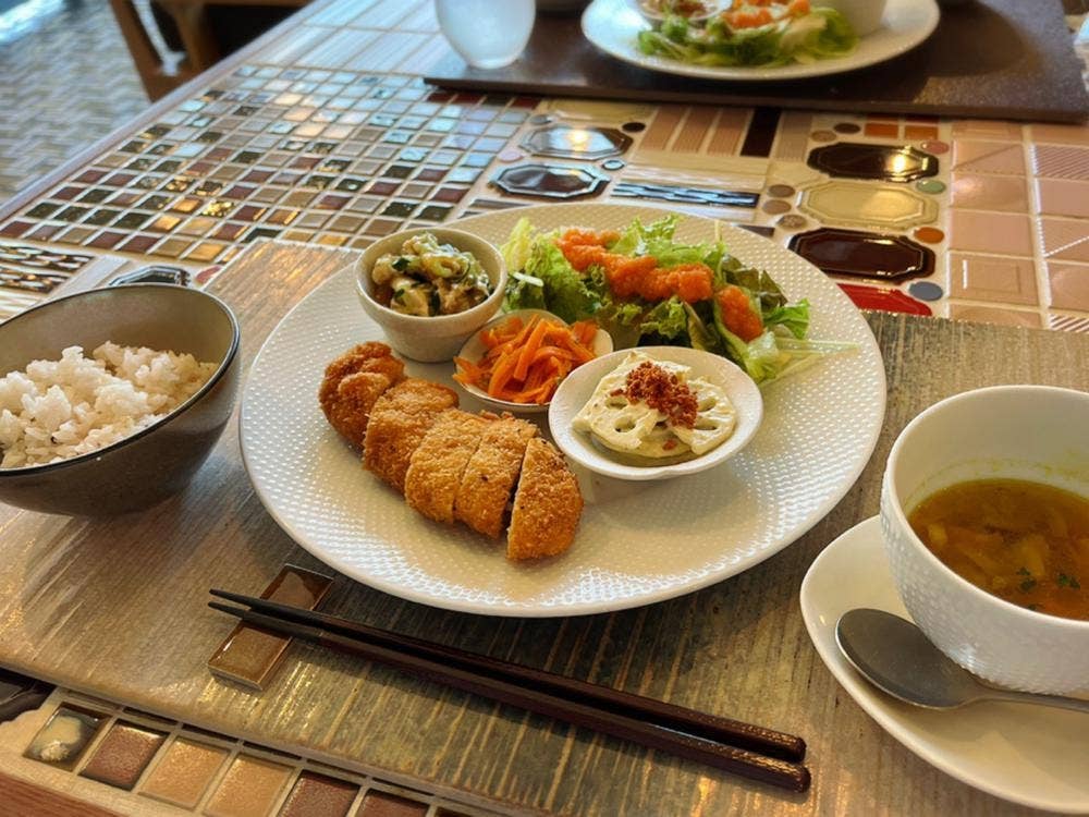 スワンタイルカフェ