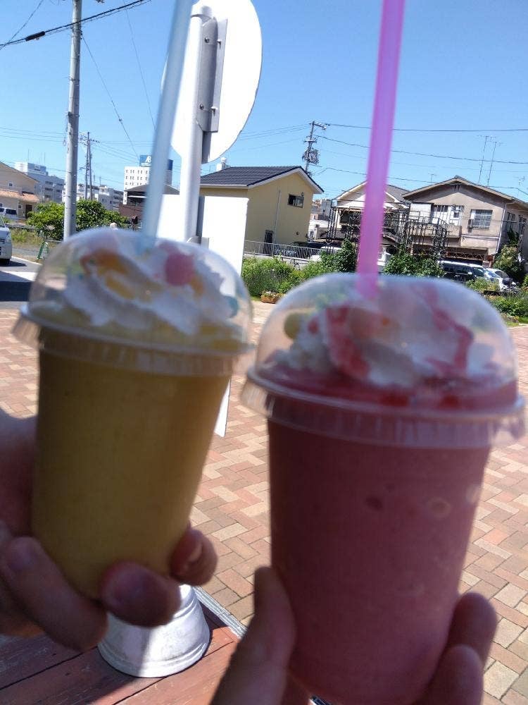 POLE POLE CAFE