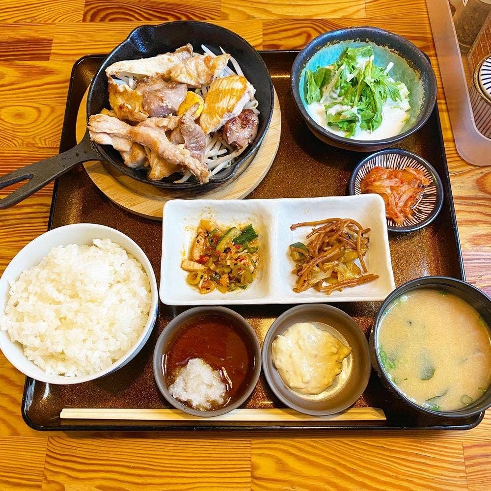 鶏焼肉東京 本店