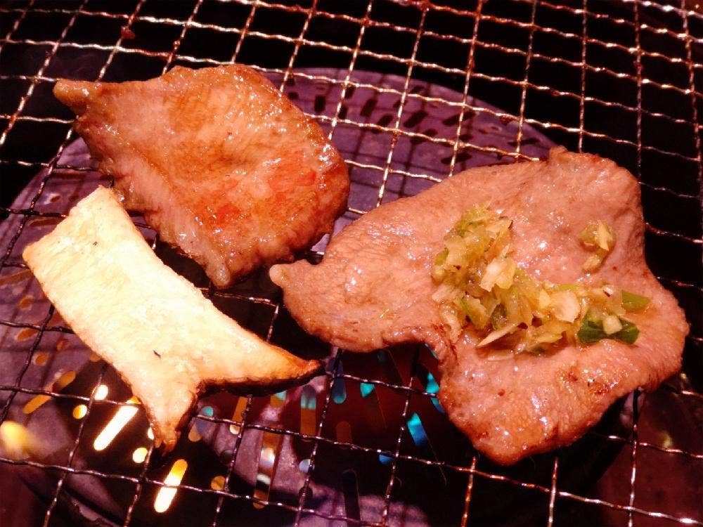 やきにく倶楽部