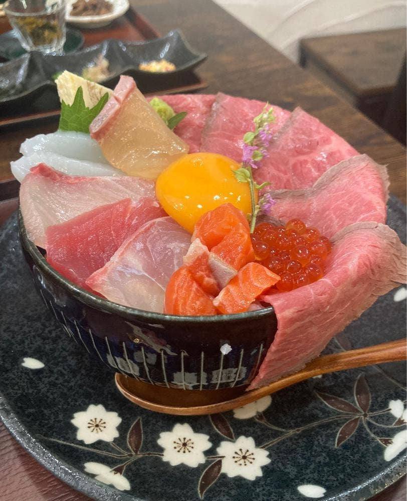 肉と魚の隠れ家 ヤマト
