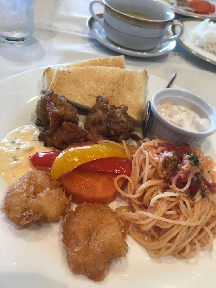 英一番館