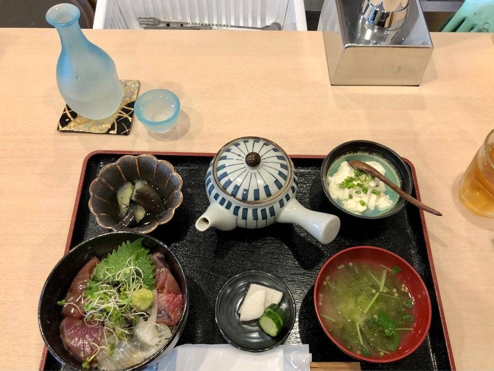 割烹 月みる君おもう 川崎店