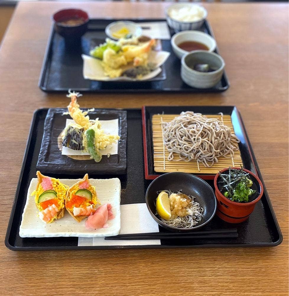月の湯舟 レストラン