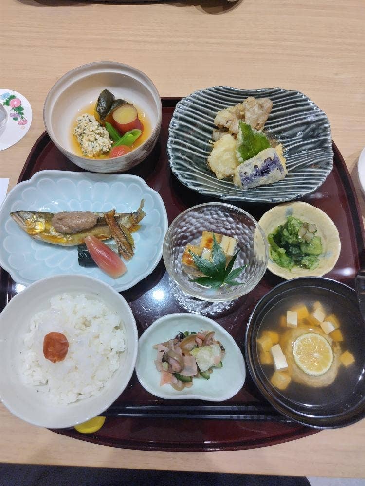 調理学校レストラン饌（せん