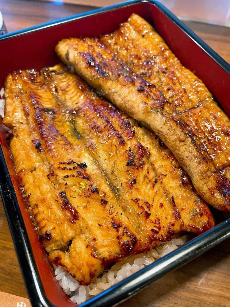 うなよし