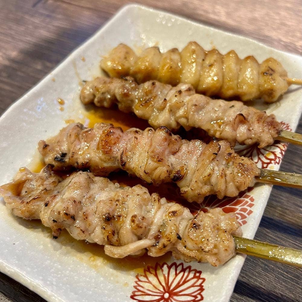 朝挽き鶏 炭火串焼き 牡丹