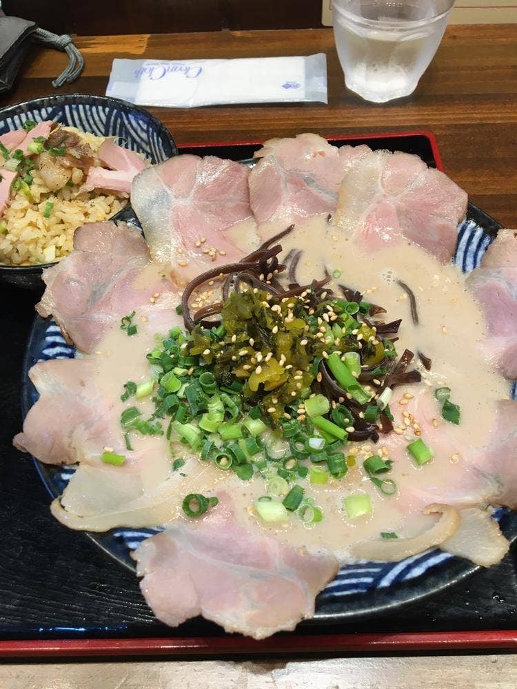 濃厚豚骨らーめん専門店 チャアヤ 八王子南口