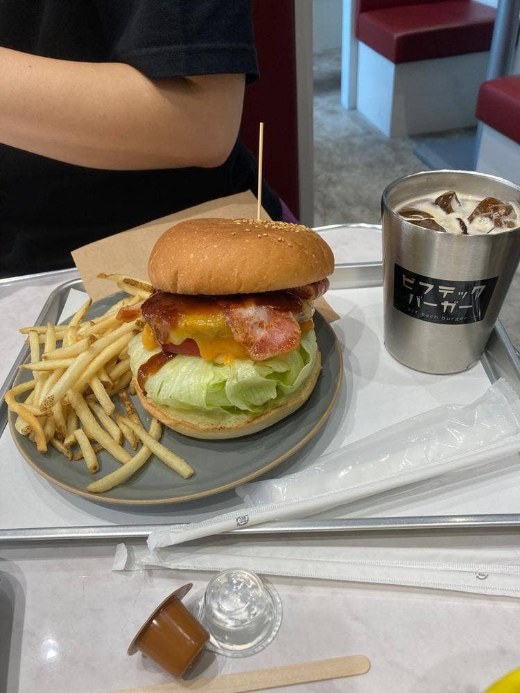 ビフテックバーガー Bif tech burger