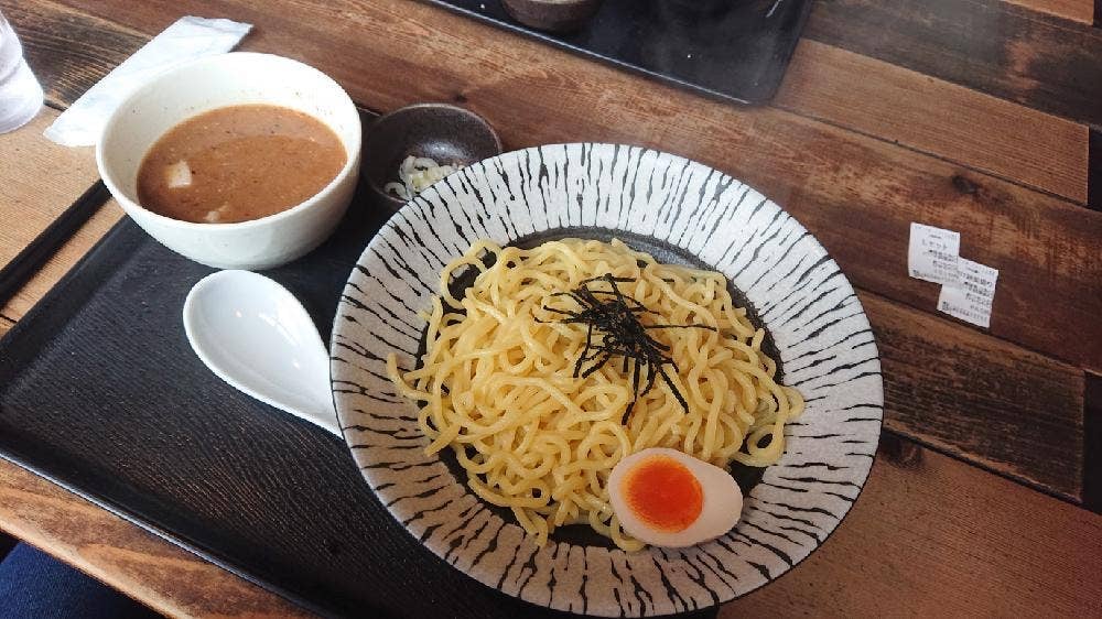 つけ麺と炭焼き豚丼 笑門