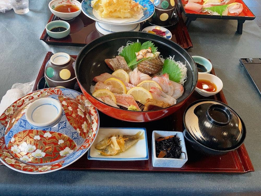 お食事処 関蔵 海鮮の宿 まつうら