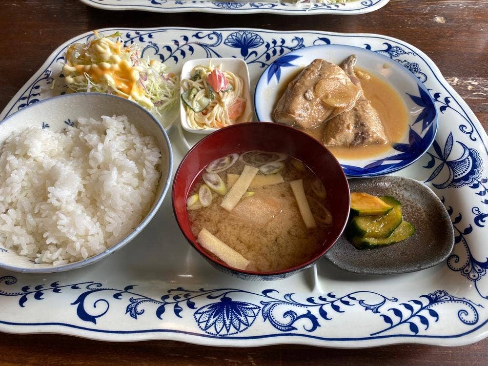 チロル