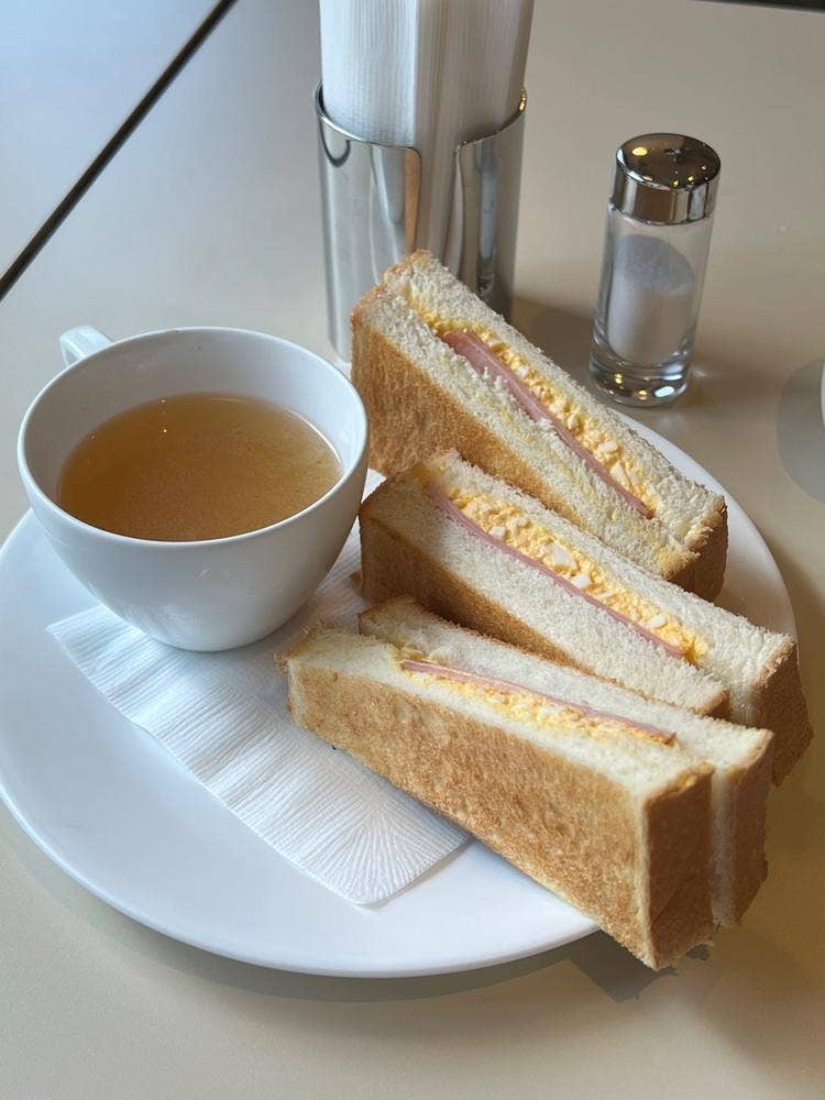 Cafeルノアール 御徒町春日通り店