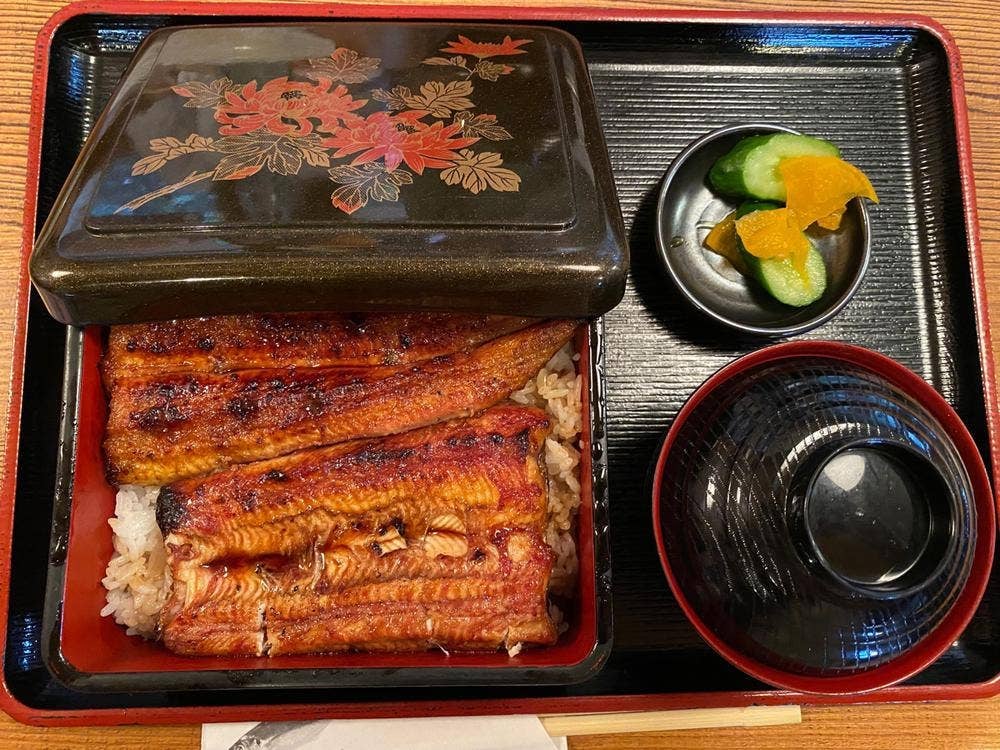 炭火焼うなぎ柳