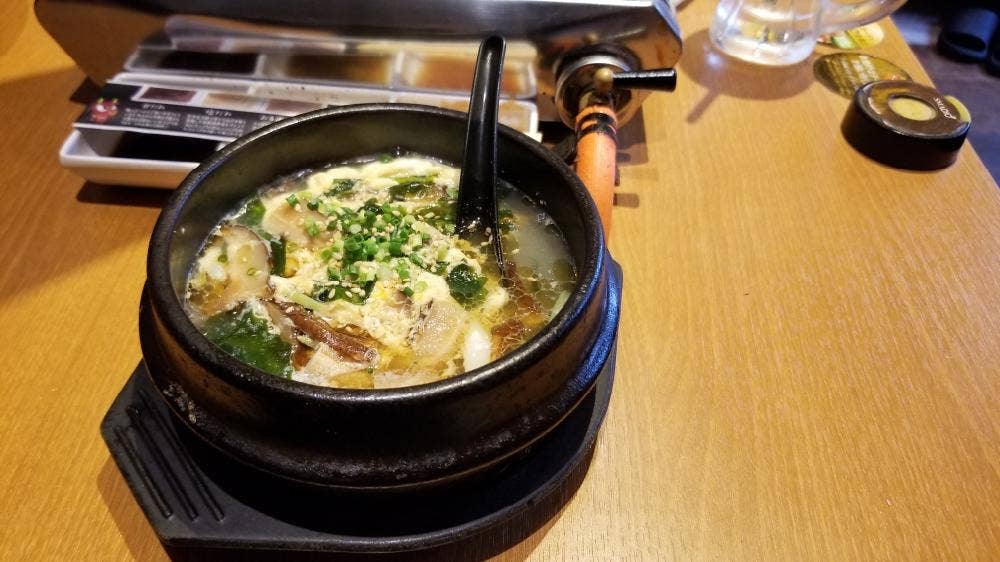 焼肉酒場ともさんかく 船橋店