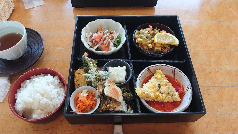 家庭料理やまぼうし