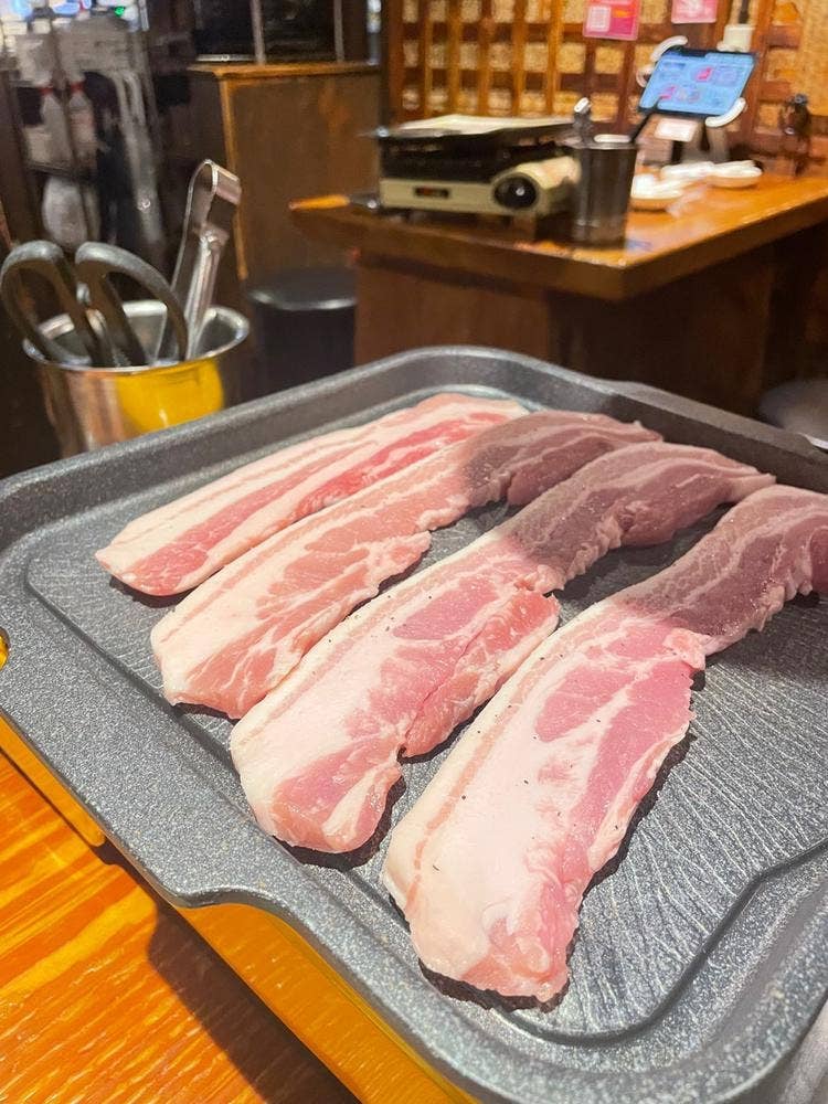 生サムギョプサル専門店 トマト