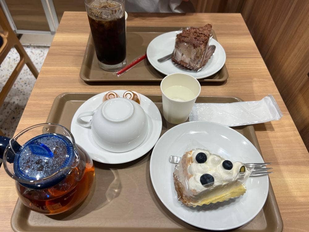 プロムナードカフェ 阪急三番街店