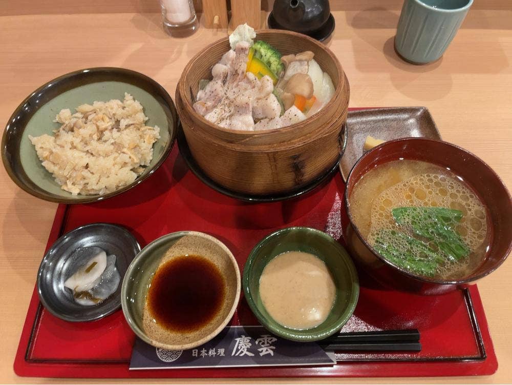 日本料理 慶雲
